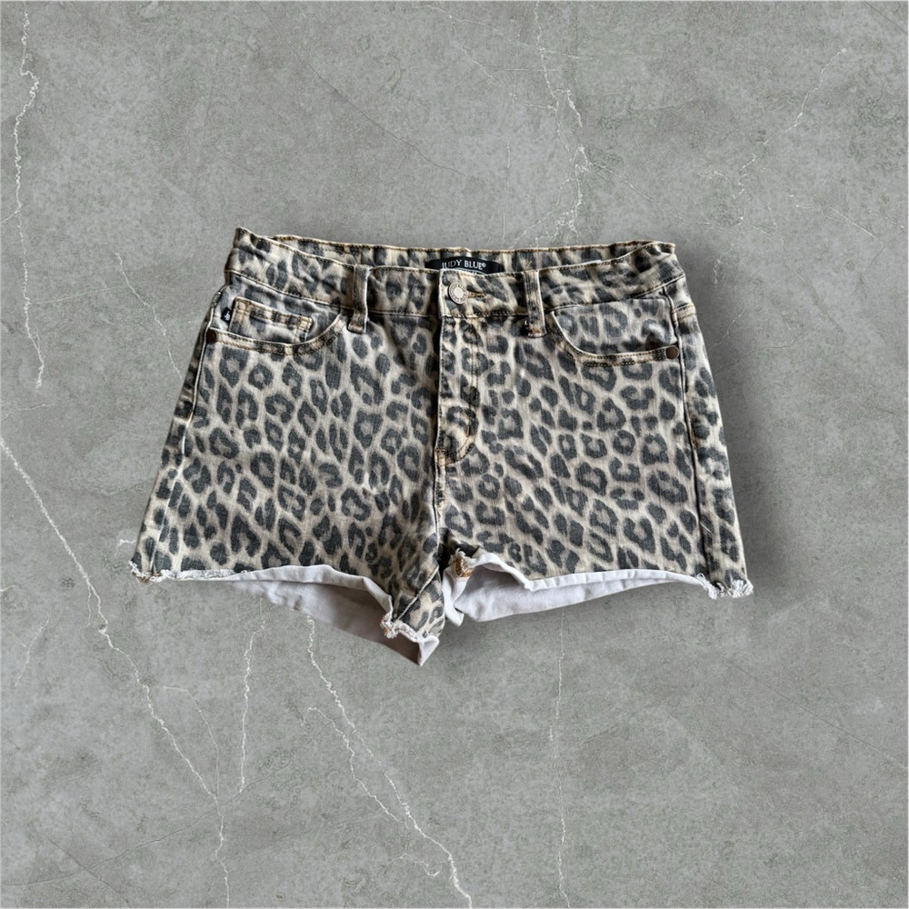 Judy Blue Leopard Shorts